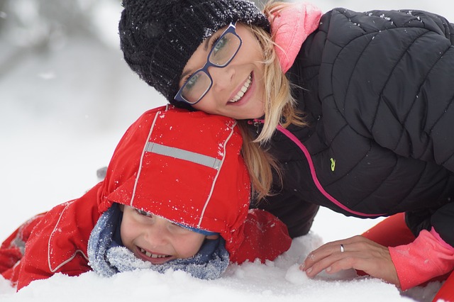 10 Tips for Protecting Your Family’s Skin During Winter