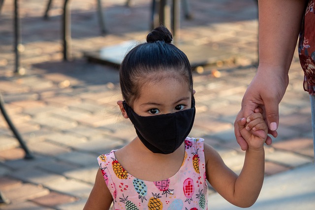 help children wear masks