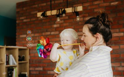How Nannies Can Talk to Families About Paying Legally