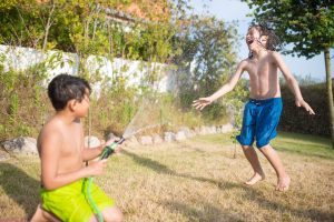 keep cool without air conditioning